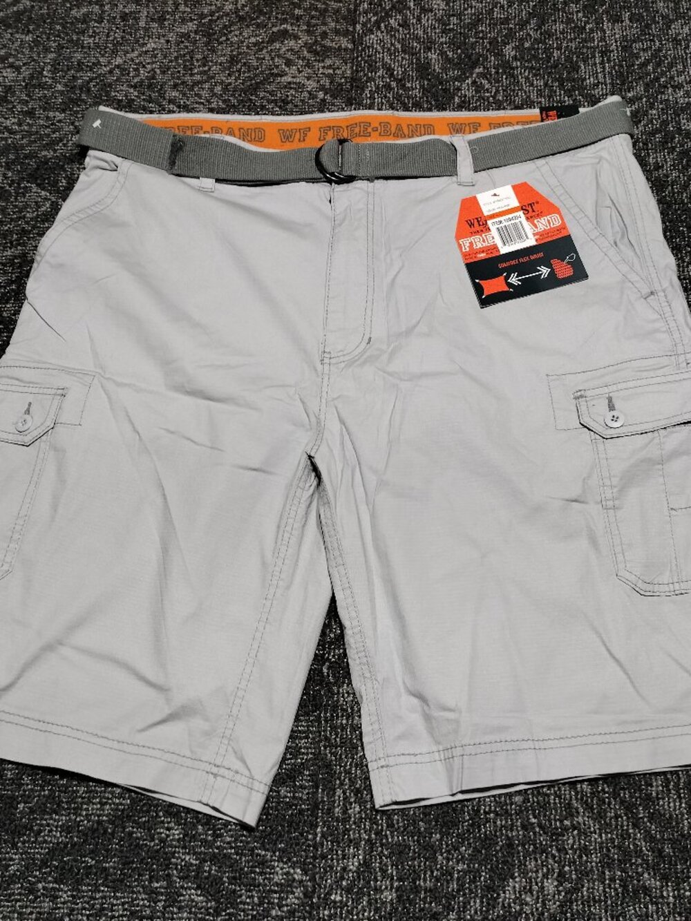 Wearfirst Men's Cargo Shorts size 42 Beige Cream Flat Front Stretch Cotton Blend